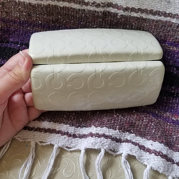 White Coach Sunglasses Case - Picture 4 of 7